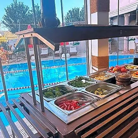 Atapark Hotel 4*