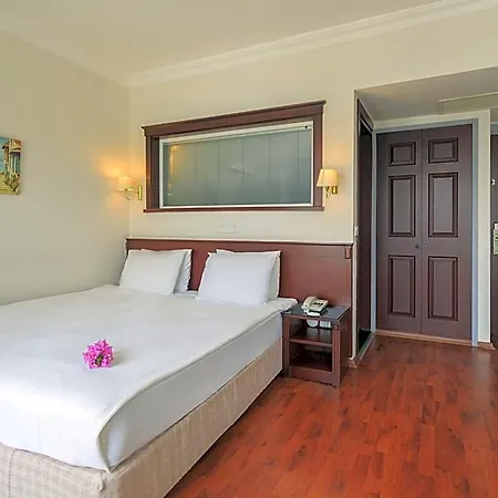 Hotel Atapark 4*